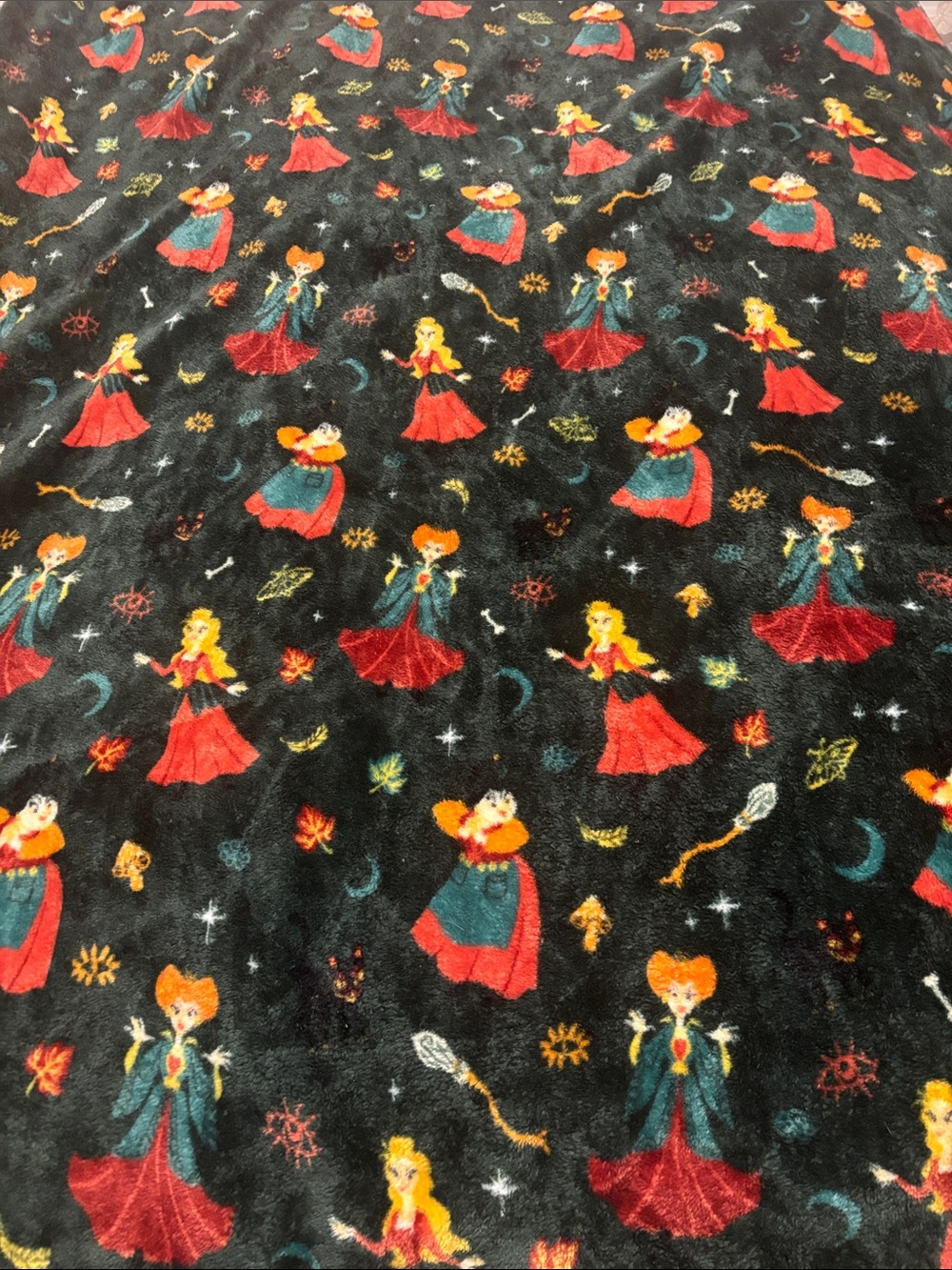 Hocus Pocus throw blanket